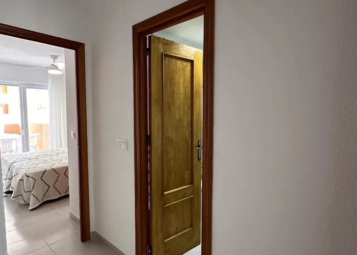 Hawaii V 22b - By Watermelon Apartment