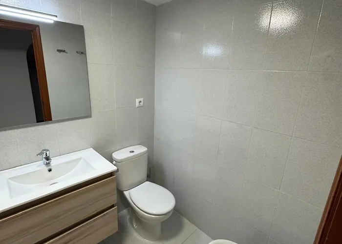 Hawaii V 22b - By Watermelon Apartment *